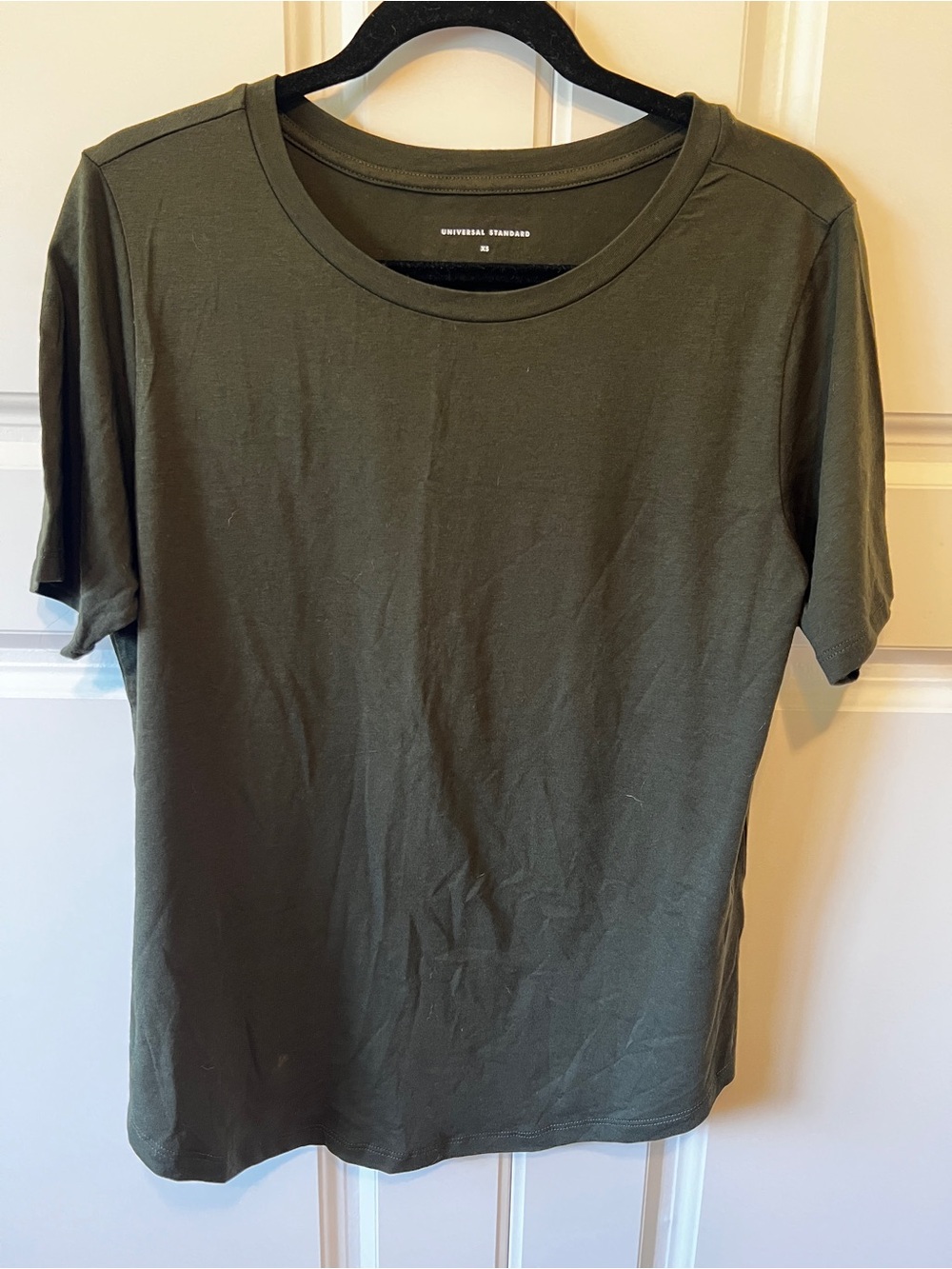 NWOT Universal Standard T-Rex Crew Neck T-Shirt, Olive, XS (10-12)